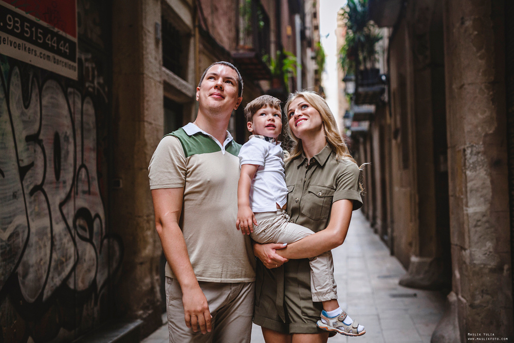 Przygoda - sesja zdjęciowa w Barcelonie. Fotograf w Barcelonie Hiszpanii Maslik Yulia