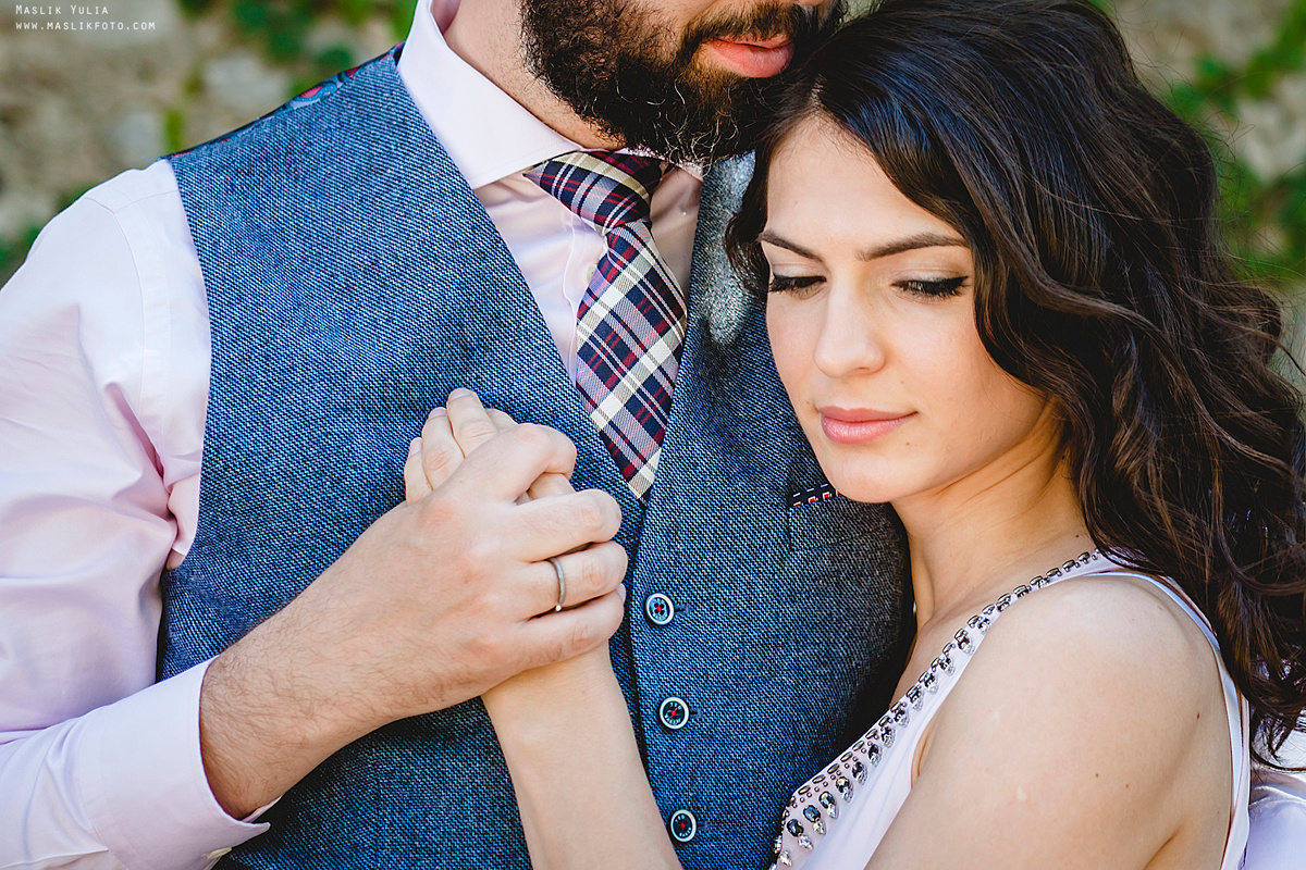 Photosession in the fabulous Besalu. Photographer in Barcelona Spain Maslik Yulia