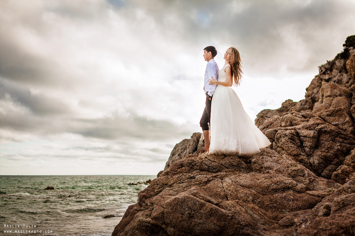 Sesión fotográfica de boda en la Costa Brava. Fotógrafo en Barcelona Maslik Yulia