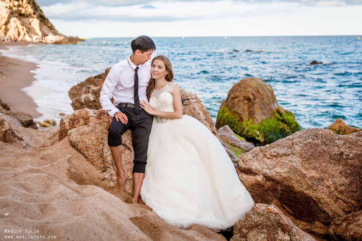 Sesión fotográfica de boda en la Costa Brava. Fotógrafo en Barcelona Maslik Yulia