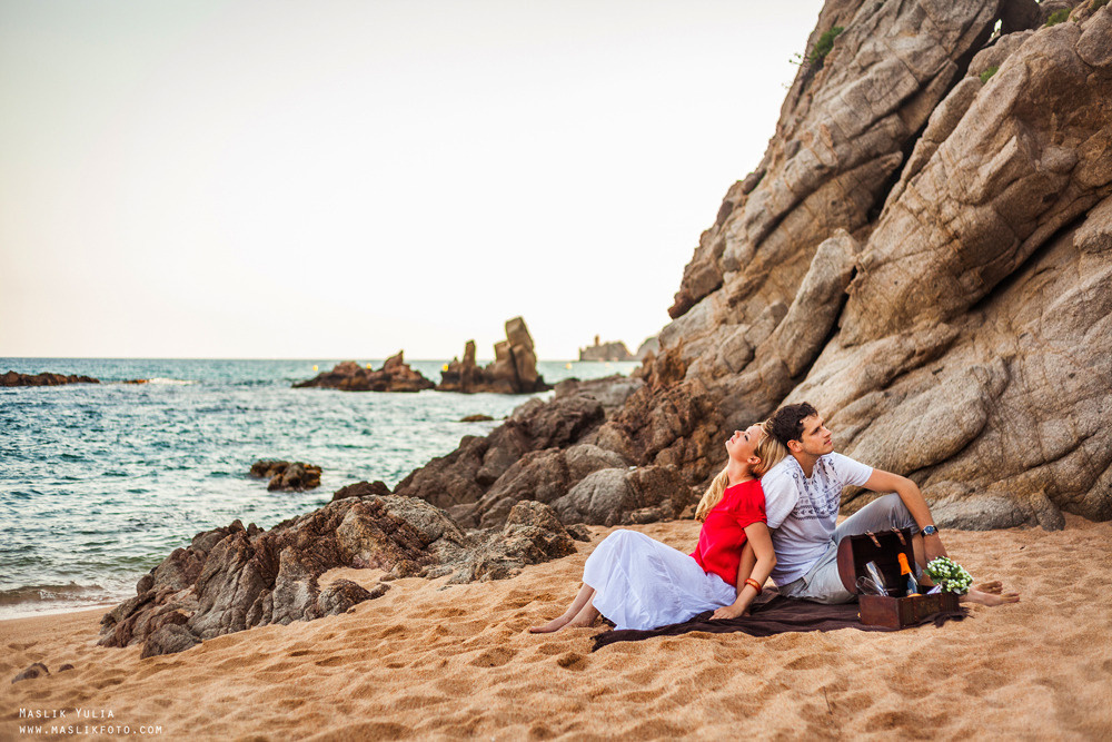 Romantic photo session in Barcelona. Photographer in Barcelona Spain Maslik Yulia