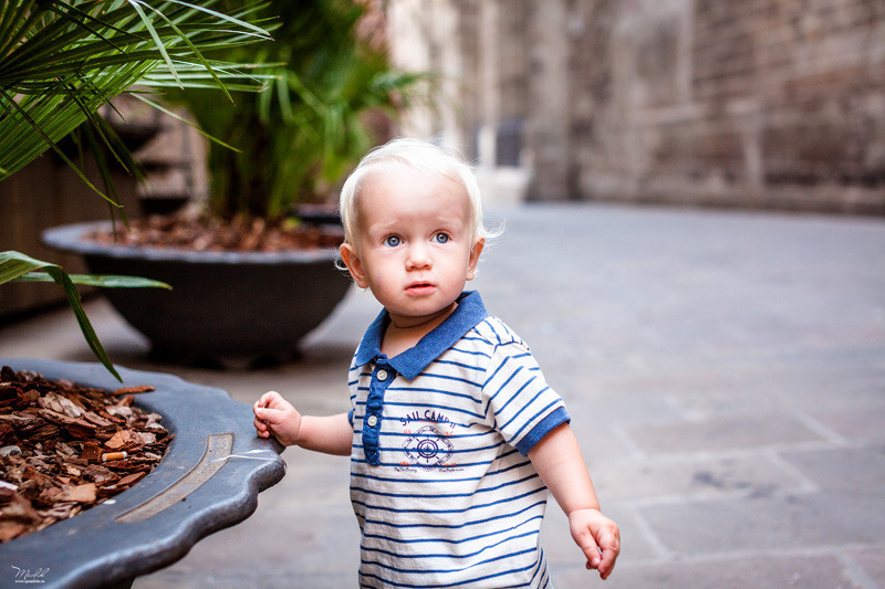 Rodzinna sesja zdjęciowa w Barcelonie. Fotograf w Barcelonie Hiszpanii Maslik Yulia
