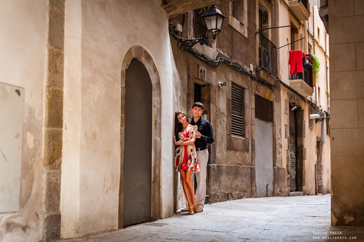Photoshoot in Barcelona on the most popular route. Photographer in Barcelona Spain Maslik Yulia