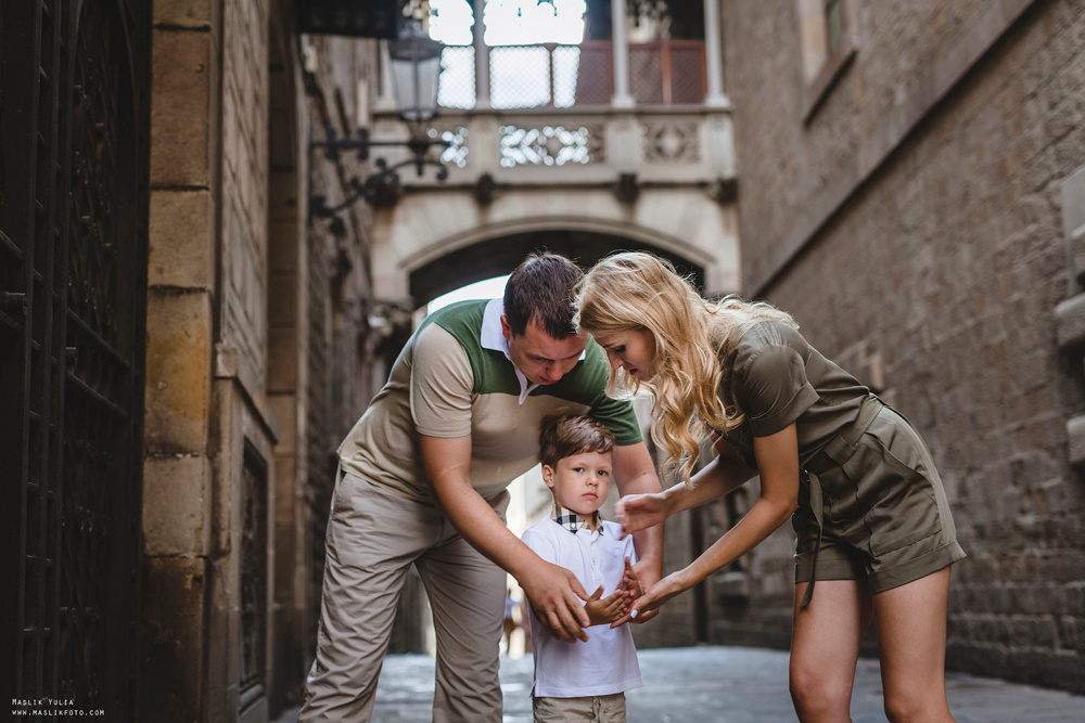 Przygoda - sesja zdjęciowa w Barcelonie. Fotograf w Barcelonie Hiszpanii Maslik Yulia