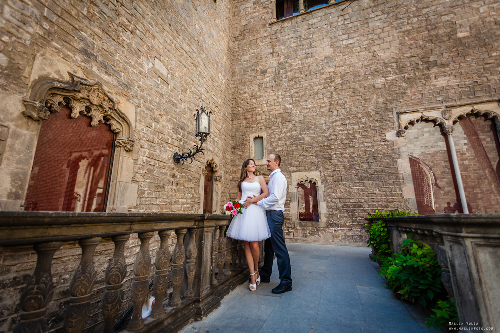 Luna de miel en barcelona. Fotógrafo en Barcelona Maslik Yulia
