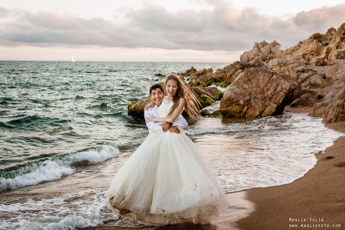 Sesión fotográfica de boda en la Costa Brava. Fotógrafo en Barcelona Maslik Yulia