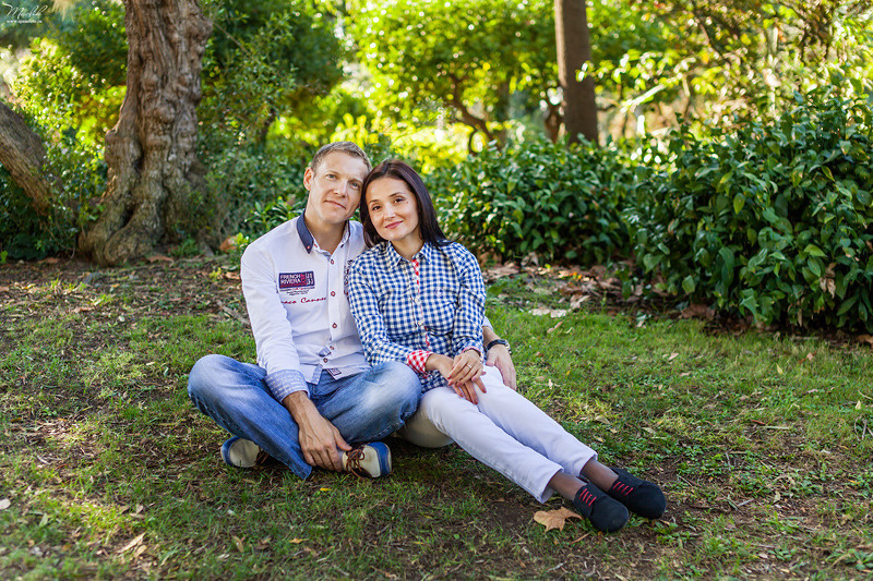 Happy family photo shoot in Barcelona. Photographer in Barcelona Spain Maslik Yulia