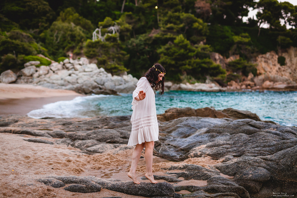 Photosession in the fabulous Besalu. Photographer in Barcelona Spain Maslik Yulia