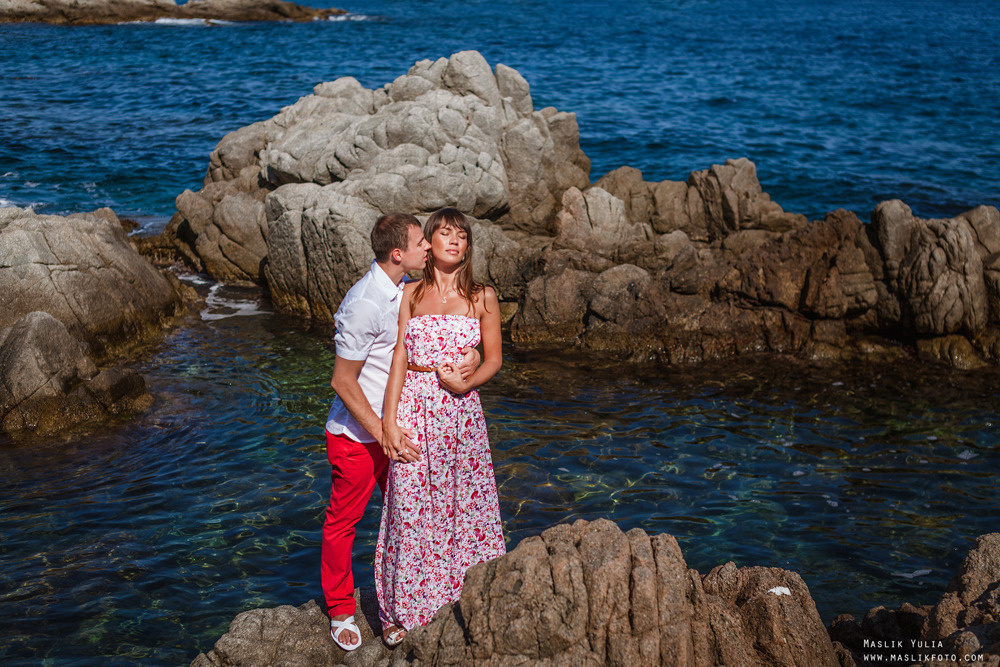 Incredible photo shoot in the Gardens of Saint Clotilde on the Costa B. Photographer in Barcelona Spain Maslik Yulia