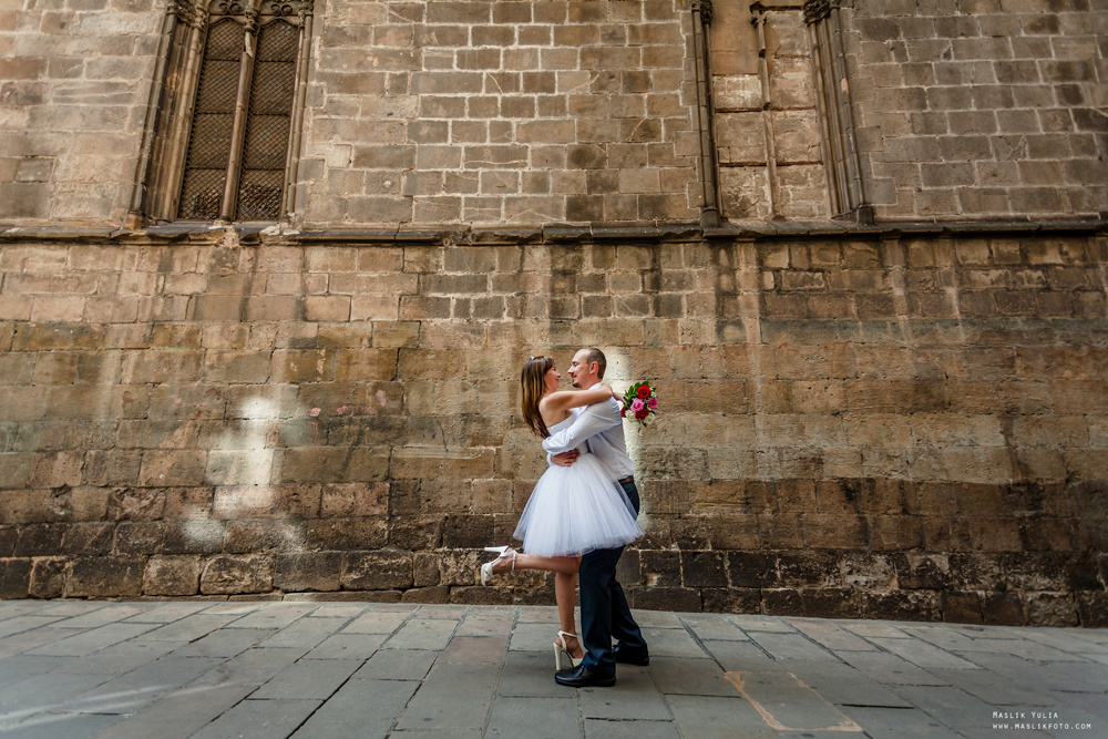 Luna de miel en barcelona. Fotógrafo en Barcelona Maslik Yulia