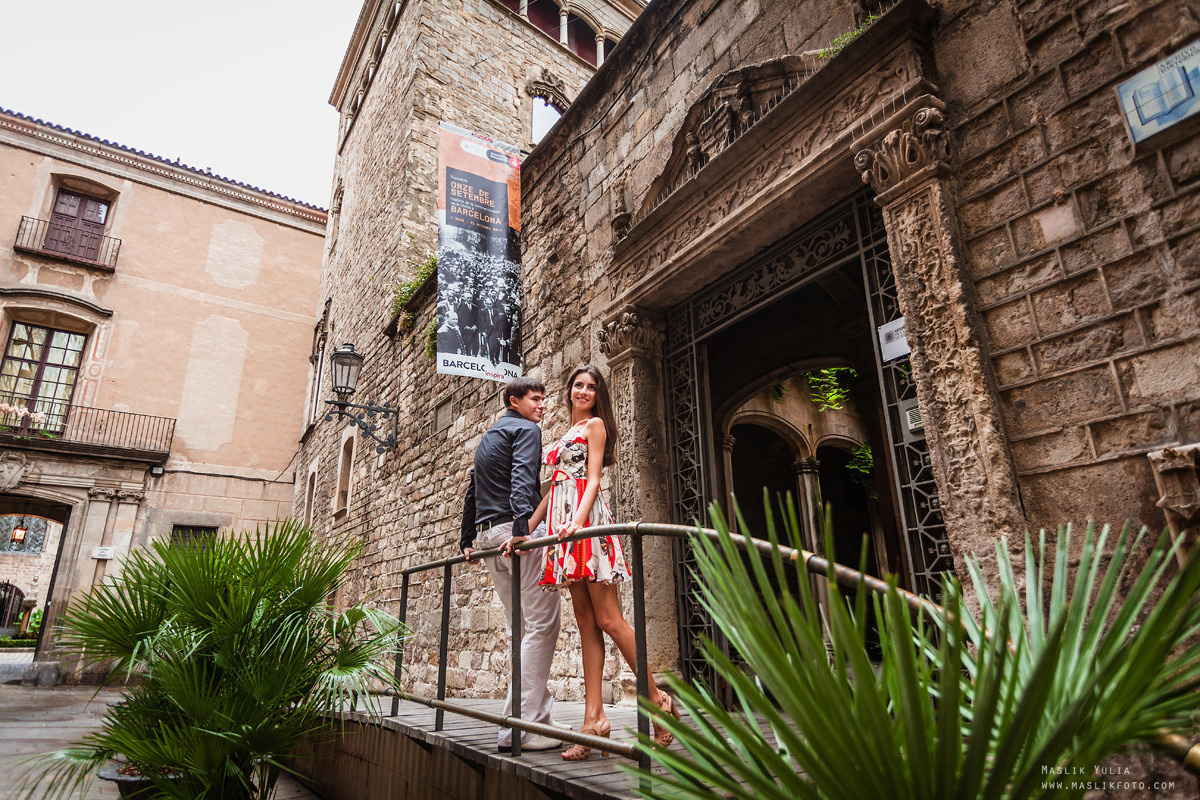 Photoshoot in Barcelona on the most popular route. Photographer in Barcelona Spain Maslik Yulia