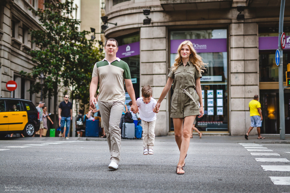 Przygoda - sesja zdjęciowa w Barcelonie. Fotograf w Barcelonie Hiszpanii Maslik Yulia