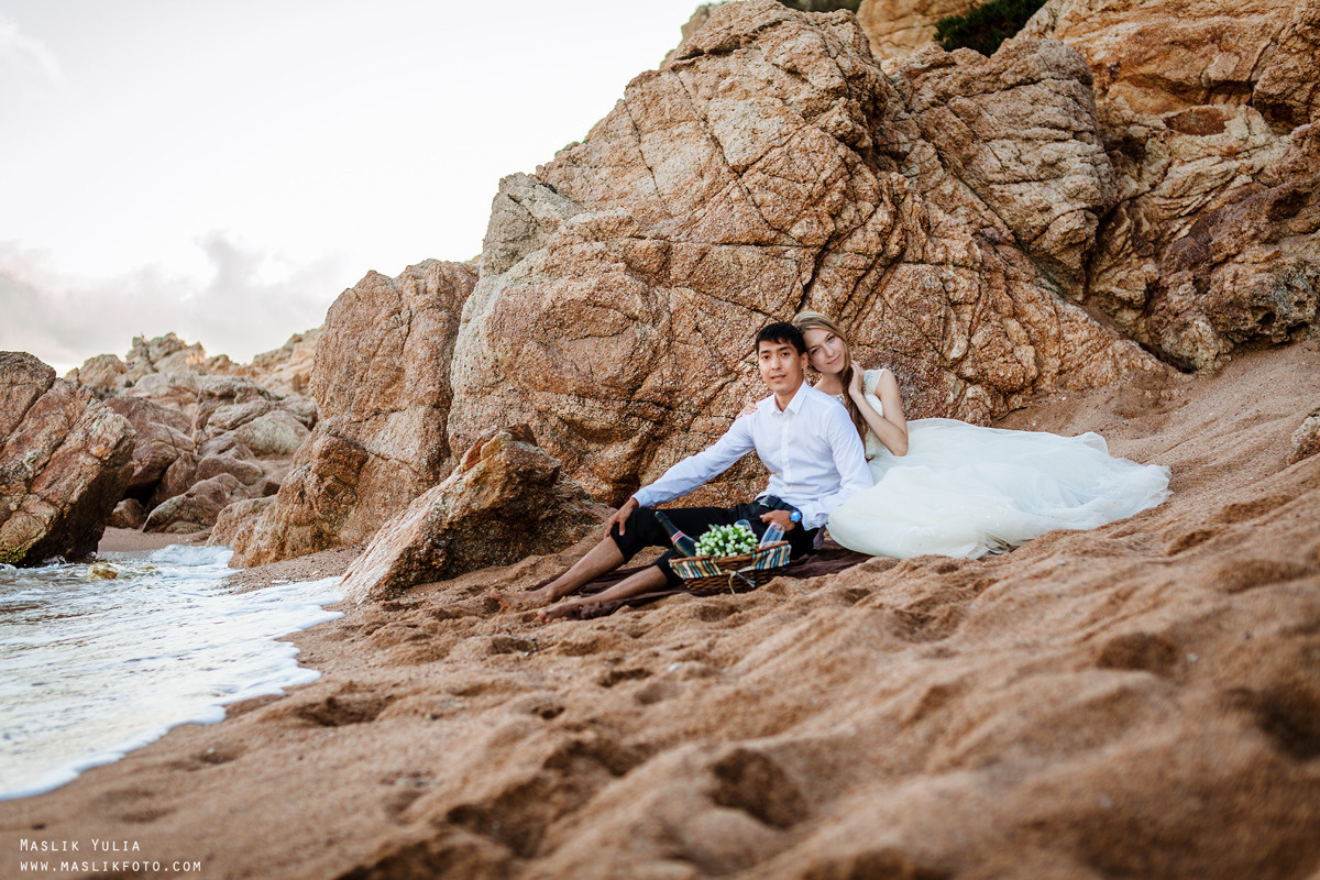 Sesión fotográfica de boda en la Costa Brava. Fotógrafo en Barcelona Maslik Yulia