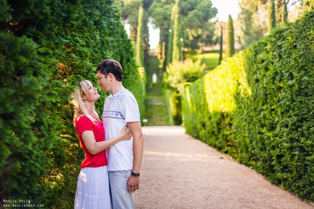 Romantic photo session in Barcelona. Photographer in Barcelona Spain Maslik Yulia