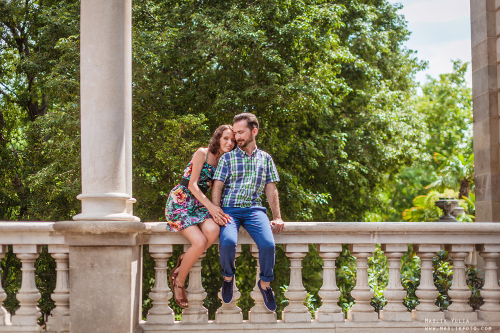 Fun photo shoot in Barcelona. Photographer in Barcelona Spain Maslik Yulia