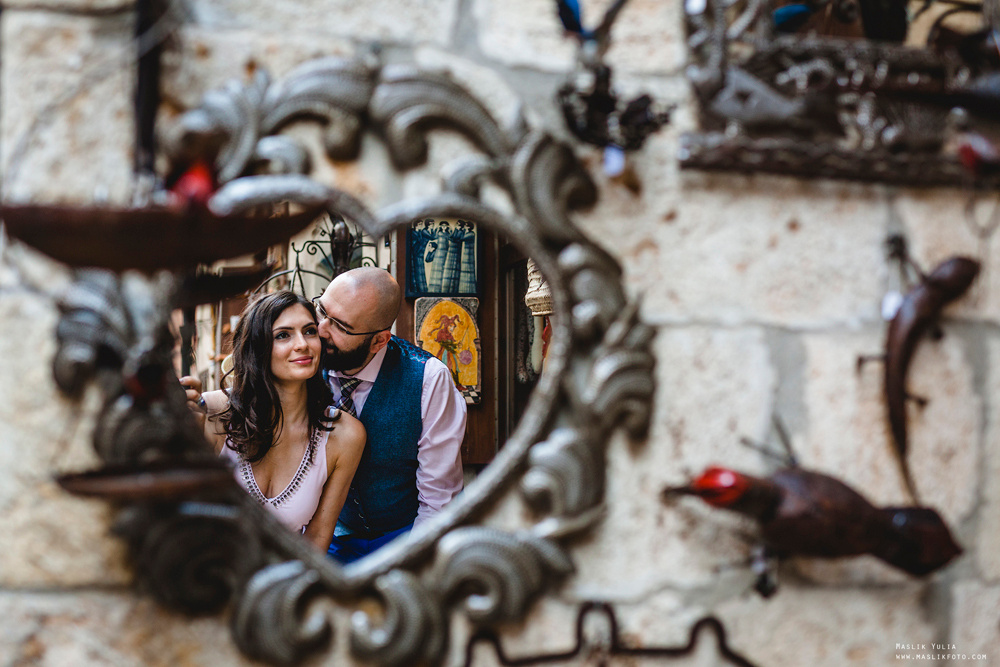 Photosession in the fabulous Besalu. Photographer in Barcelona Spain Maslik Yulia