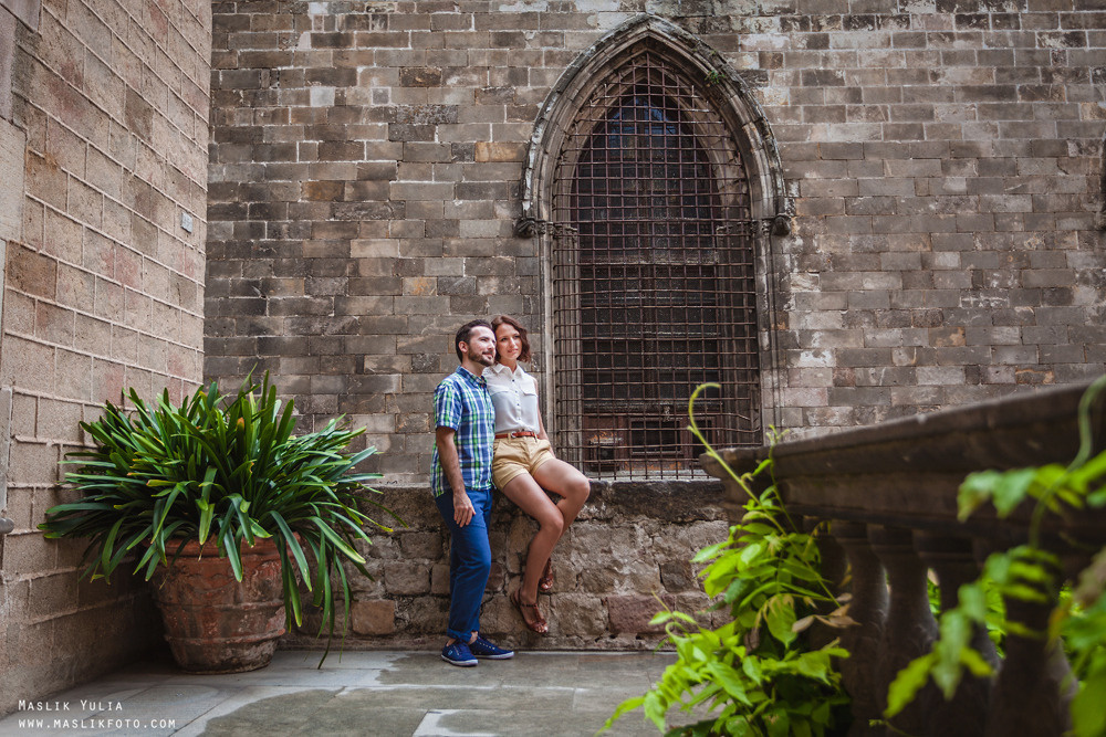 Fun photo shoot in Barcelona. Photographer in Barcelona Spain Maslik Yulia