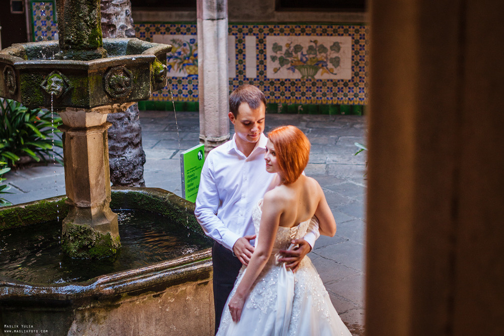 Soleada sesión de fotos en Barcelona. Fotógrafo en Barcelona Maslik Yulia