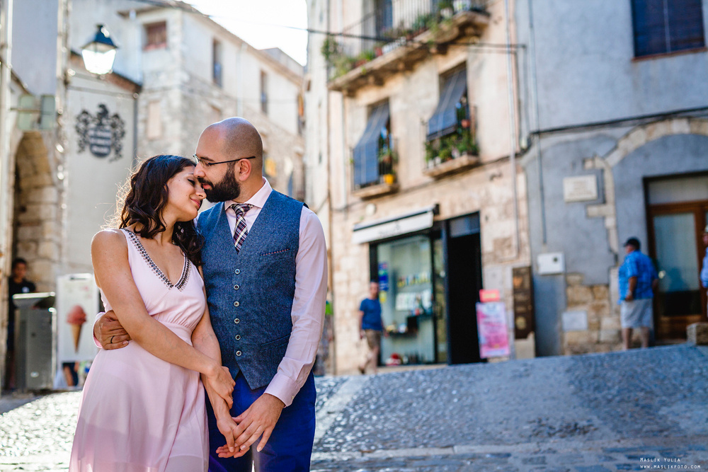 Photosession in the fabulous Besalu. Photographer in Barcelona Spain Maslik Yulia