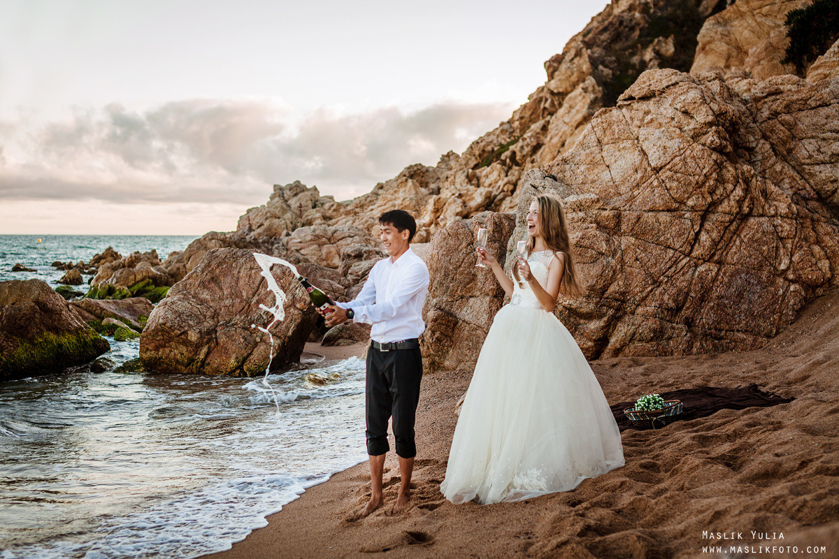 Sesión fotográfica de boda en la Costa Brava. Fotógrafo en Barcelona Maslik Yulia