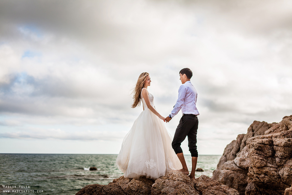 Sesión fotográfica de boda en la Costa Brava. Fotógrafo en Barcelona Maslik Yulia