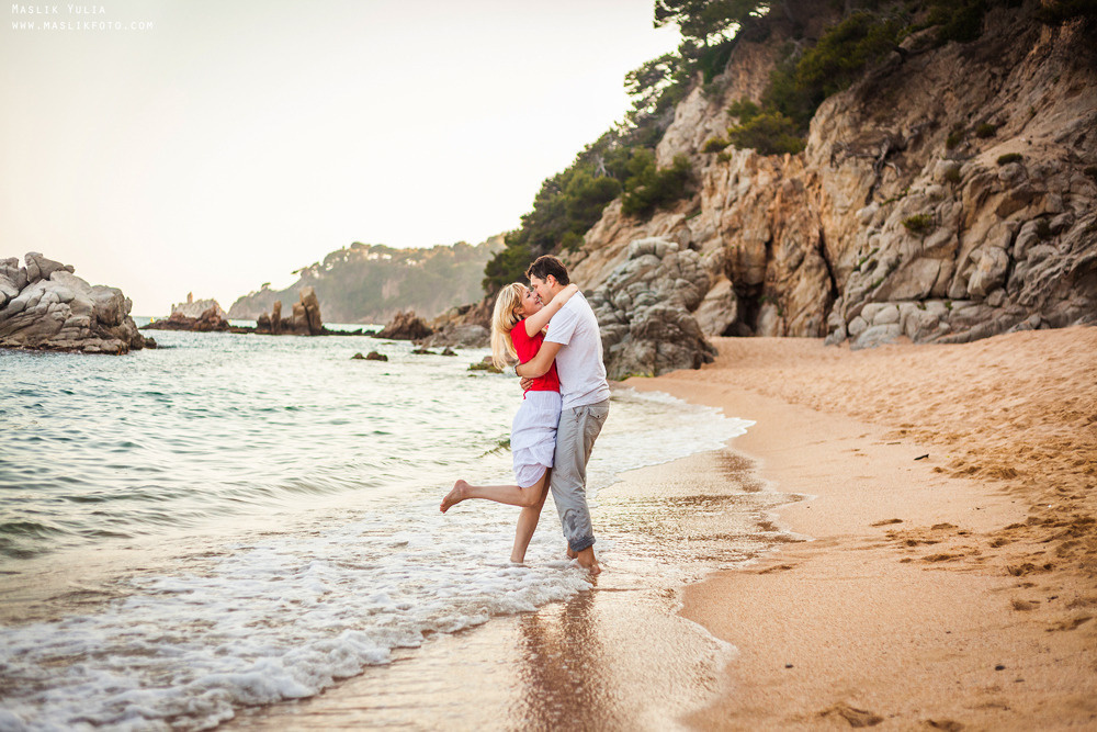 Romantic photo session in Barcelona. Photographer in Barcelona Spain Maslik Yulia