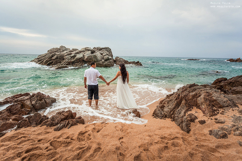 Sesión de fotos de boda en el Parque Laberinto de Barcelona. Fotógrafo en Barcelona Maslik Yulia