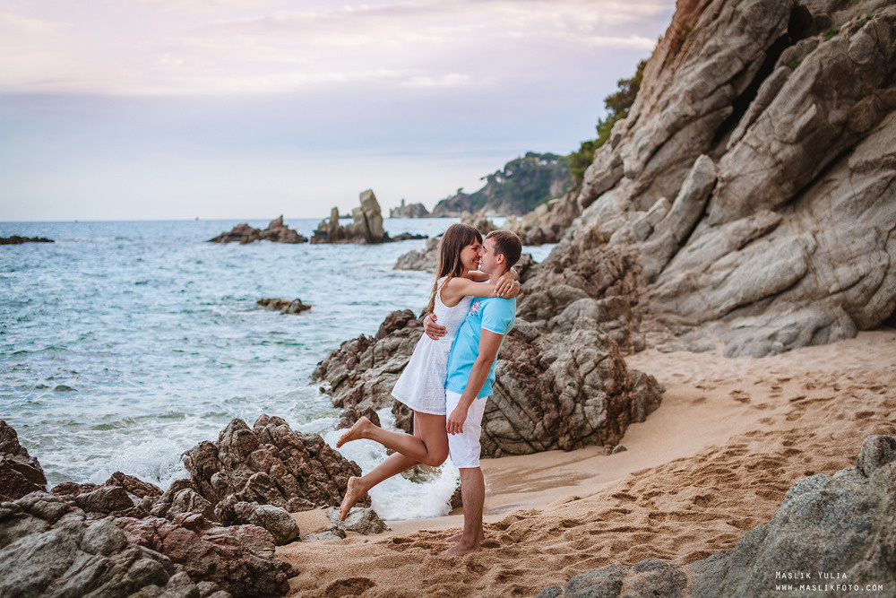 Incredible photo shoot in the Gardens of Saint Clotilde on the Costa B. Photographer in Barcelona Spain Maslik Yulia