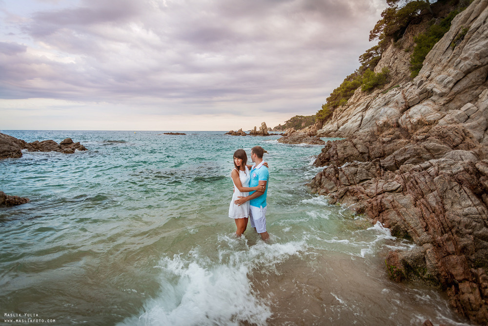 Incredible photo shoot in the Gardens of Saint Clotilde on the Costa B. Photographer in Barcelona Spain Maslik Yulia