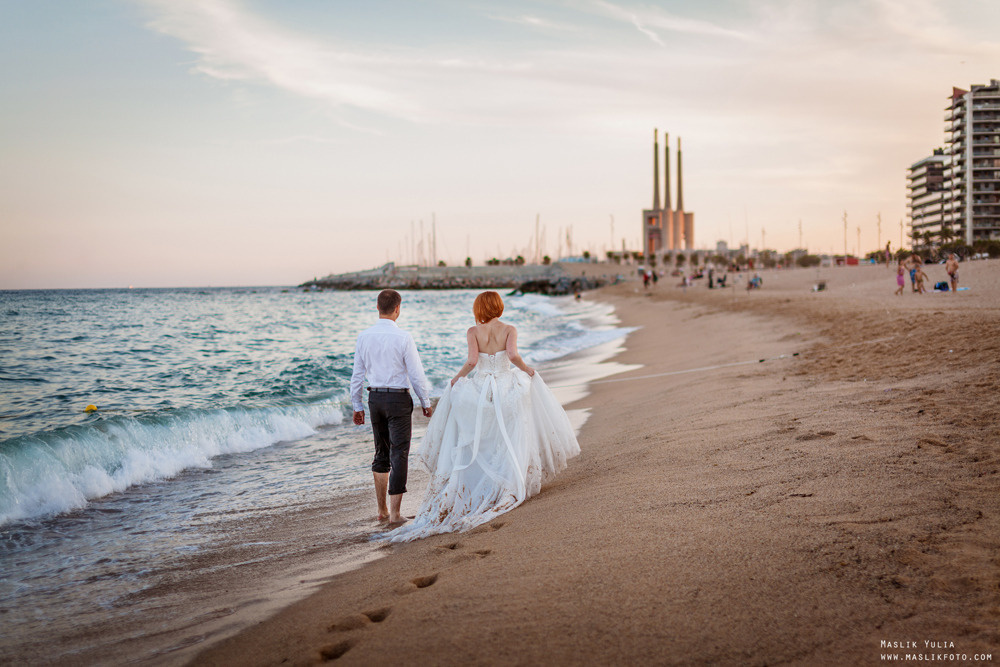 Soleada sesión de fotos en Barcelona. Fotógrafo en Barcelona Maslik Yulia