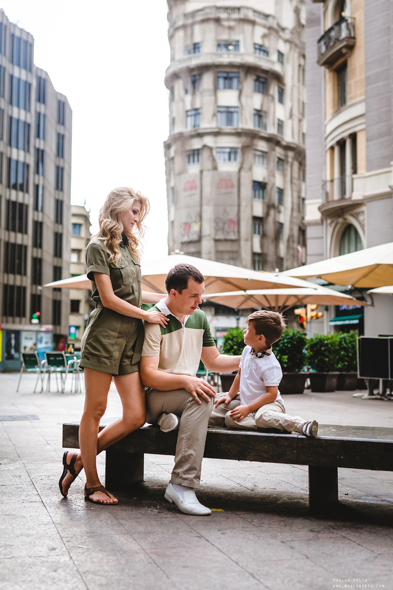 Przygoda - sesja zdjęciowa w Barcelonie. Fotograf w Barcelonie Hiszpanii Maslik Yulia