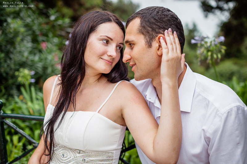 Sesión de fotos de boda en el Parque Laberinto de Barcelona. Fotógrafo en Barcelona Maslik Yulia