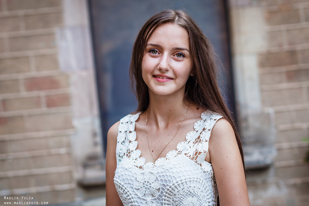 Impresionante paseo fotográfico de enamorados en Barcelona. Fotógrafo en Barcelona Maslik Yulia