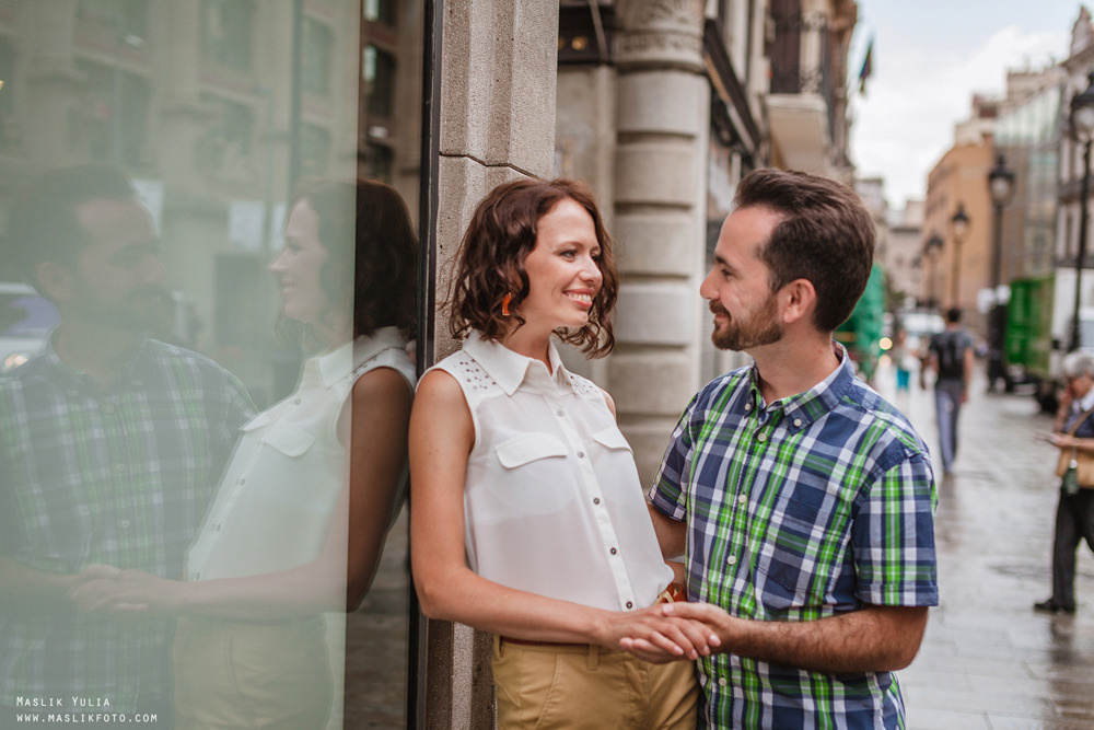 Fun photo shoot in Barcelona. Photographer in Barcelona Spain Maslik Yulia