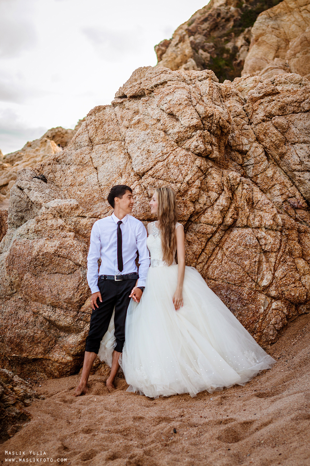 Sesión fotográfica de boda en la Costa Brava. Fotógrafo en Barcelona Maslik Yulia