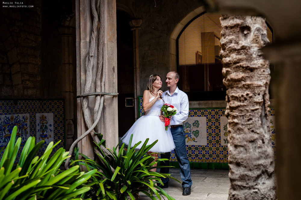 Luna de miel en barcelona. Fotógrafo en Barcelona Maslik Yulia