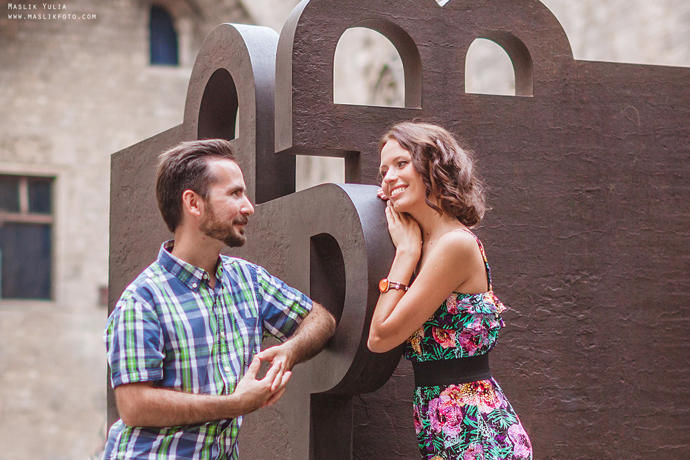 Fun photo shoot in Barcelona. Photographer in Barcelona Spain Maslik Yulia