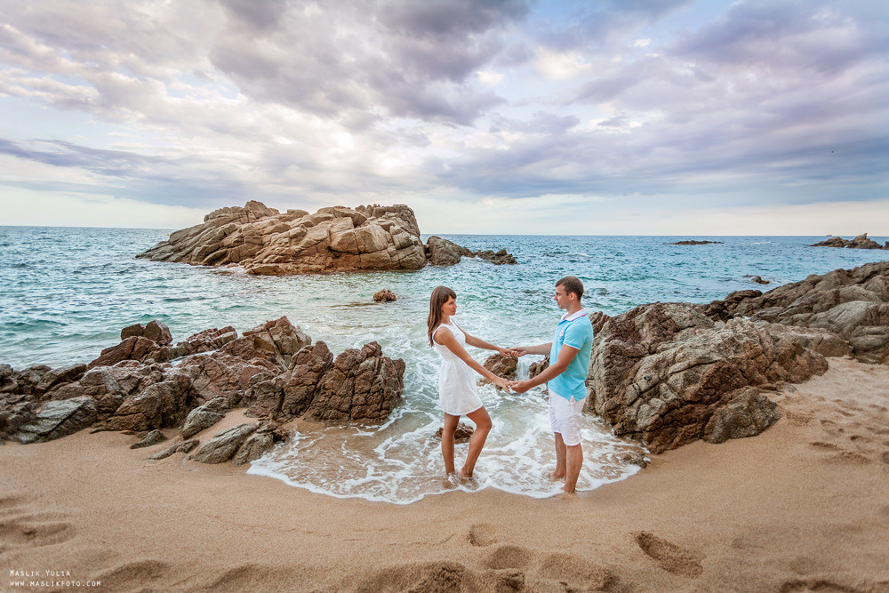 Incredible photo shoot in the Gardens of Saint Clotilde on the Costa B. Photographer in Barcelona Spain Maslik Yulia