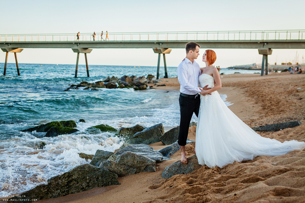 Soleada sesión de fotos en Barcelona. Fotógrafo en Barcelona Maslik Yulia