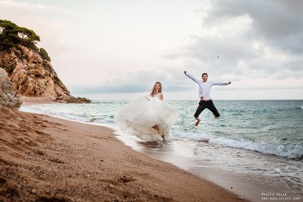 Sesión fotográfica de boda en la Costa Brava. Fotógrafo en Barcelona Maslik Yulia