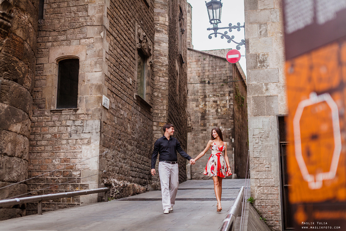 Photoshoot in Barcelona on the most popular route. Photographer in Barcelona Spain Maslik Yulia