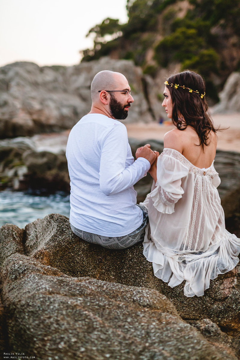 Photosession in the fabulous Besalu. Photographer in Barcelona Spain Maslik Yulia