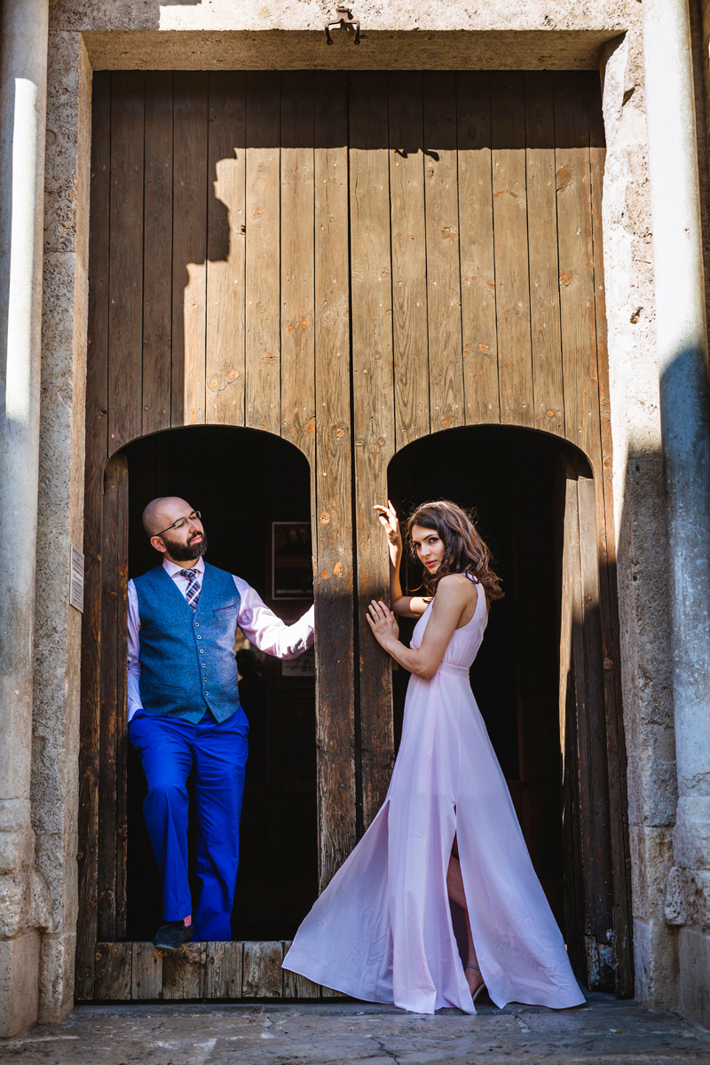 Photosession in the fabulous Besalu. Photographer in Barcelona Spain Maslik Yulia