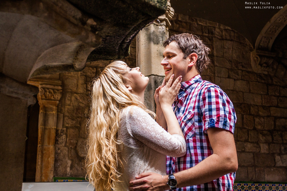Romantic photo session in Barcelona. Photographer in Barcelona Spain Maslik Yulia