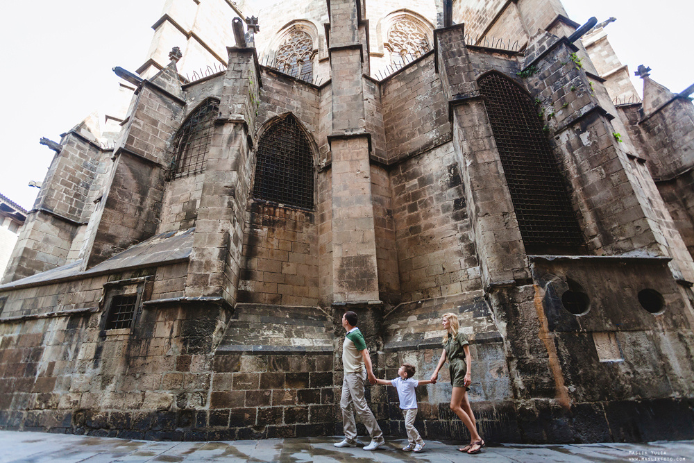 Przygoda - sesja zdjęciowa w Barcelonie. Fotograf w Barcelonie Hiszpanii Maslik Yulia