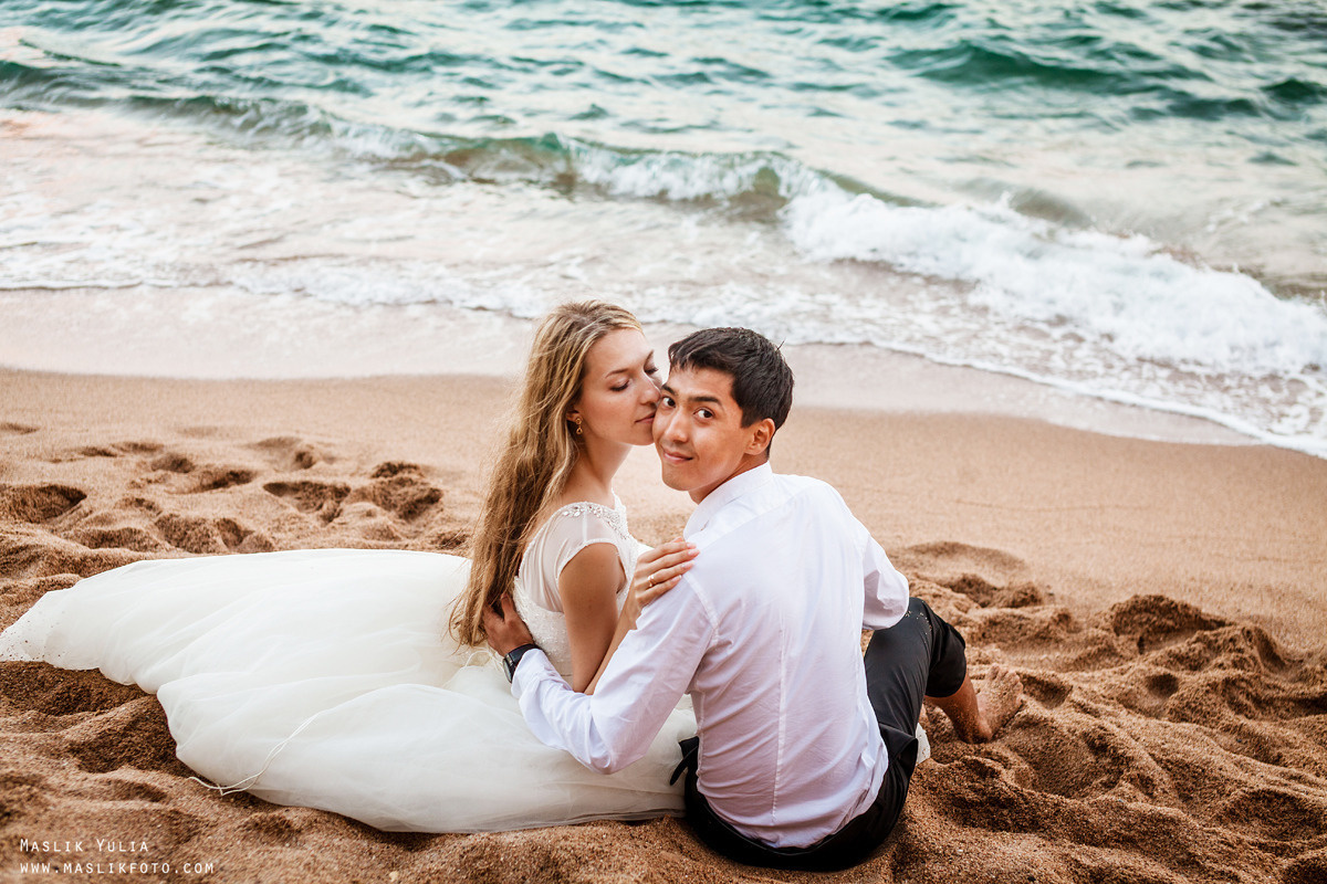 Sesión fotográfica de boda en la Costa Brava. Fotógrafo en Barcelona Maslik Yulia