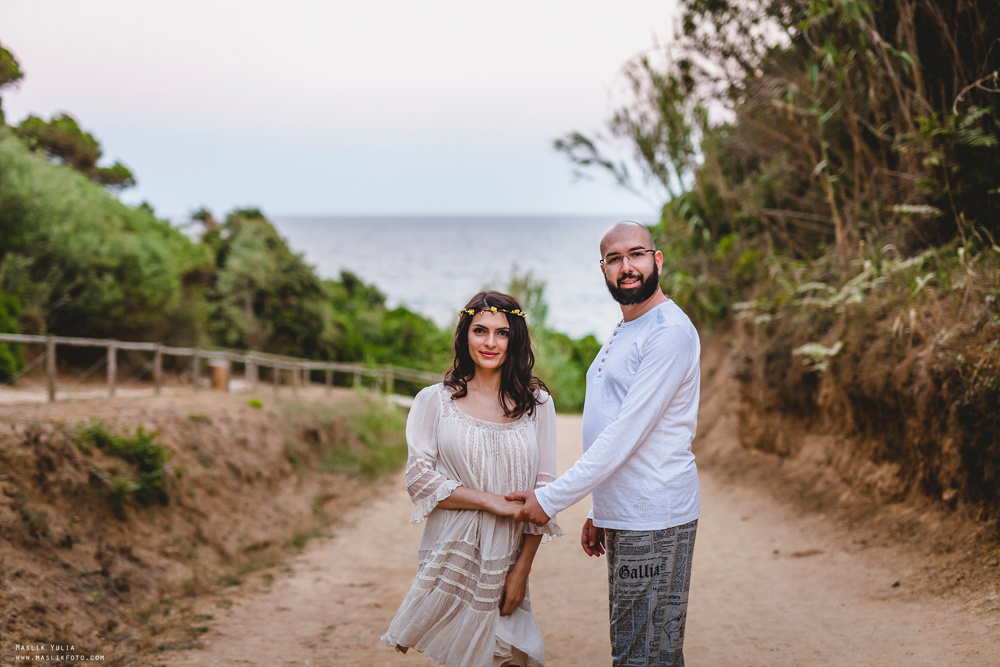 Photosession in the fabulous Besalu. Photographer in Barcelona Spain Maslik Yulia