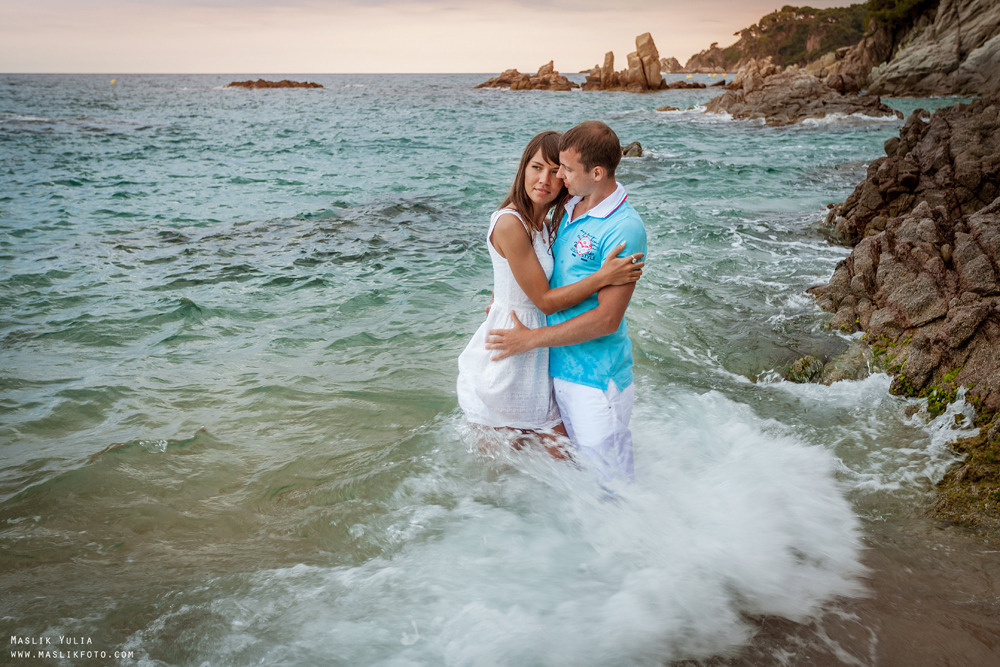 Incredible photo shoot in the Gardens of Saint Clotilde on the Costa B. Photographer in Barcelona Spain Maslik Yulia