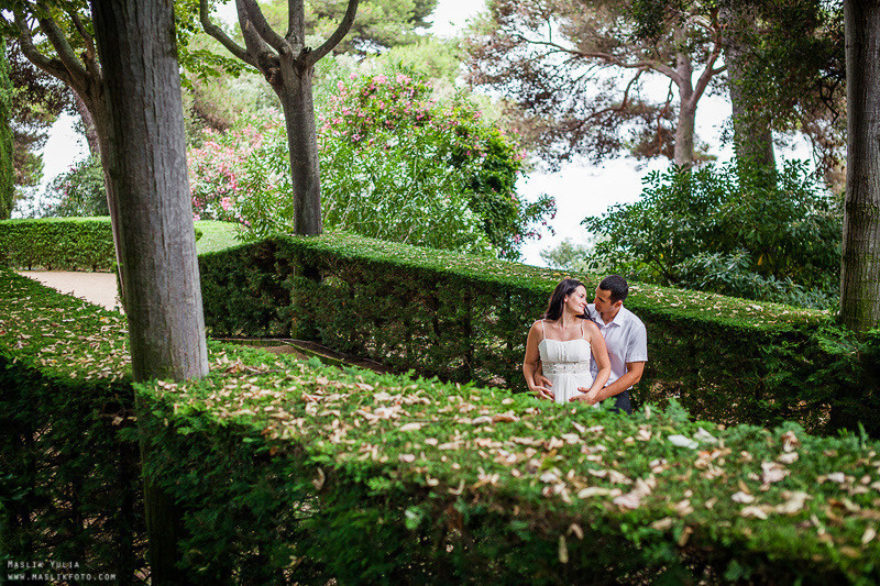 Sesión de fotos de boda en el Parque Laberinto de Barcelona. Fotógrafo en Barcelona Maslik Yulia