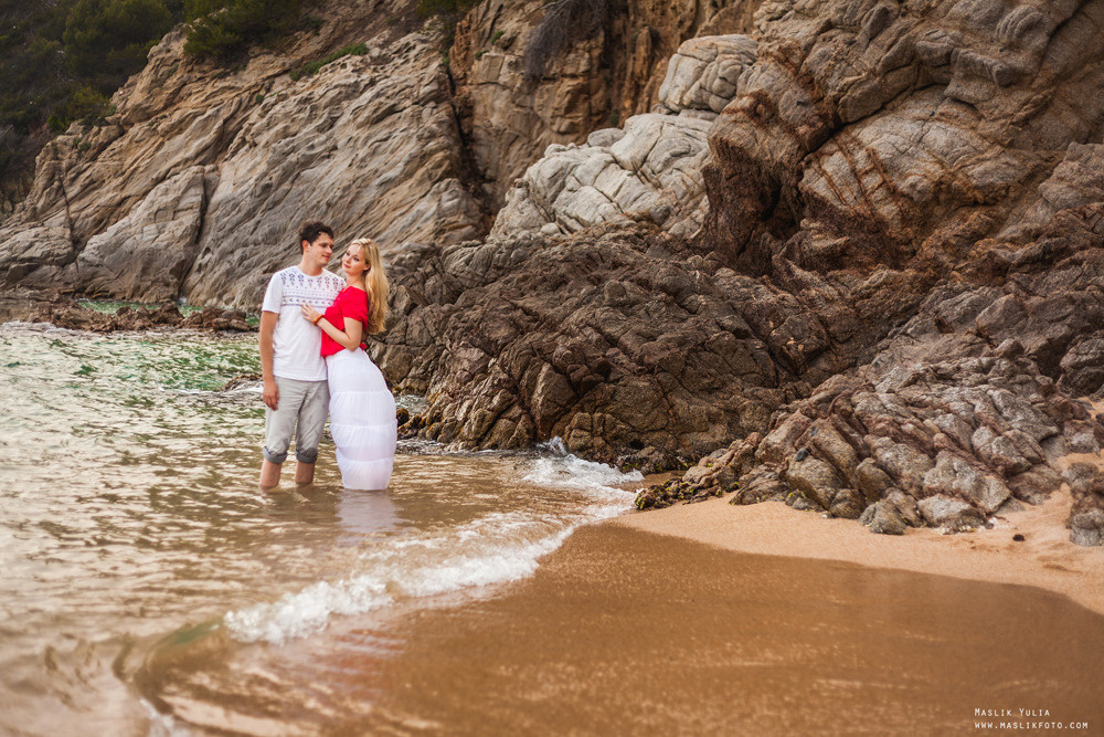 Romantic photo session in Barcelona. Photographer in Barcelona Spain Maslik Yulia